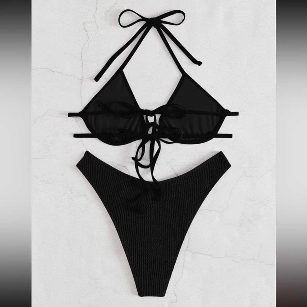 2 for $65 💖 Tie Bikini Set 👙 - Picture 2 of 4